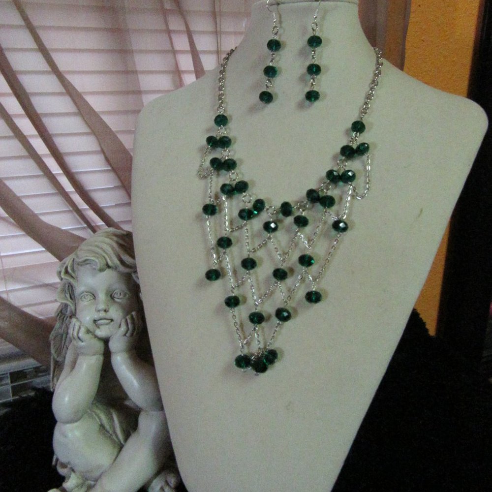 Pyramid Drape Style Necklace and Earrings